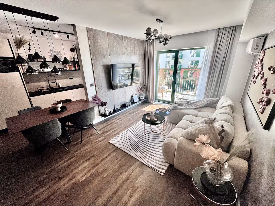 FLH - La Vie En Rose Gold